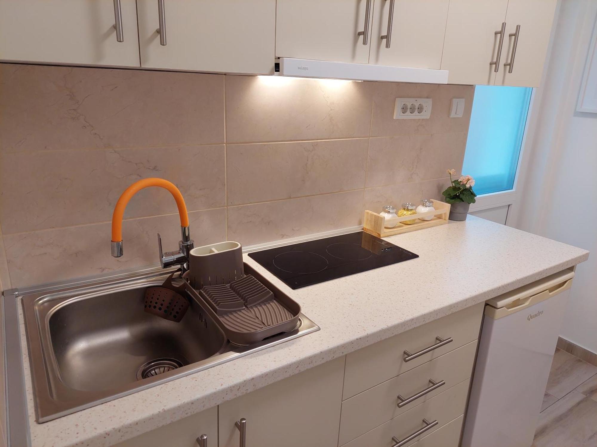 סובוטיקה Street Apartment מראה חיצוני תמונה