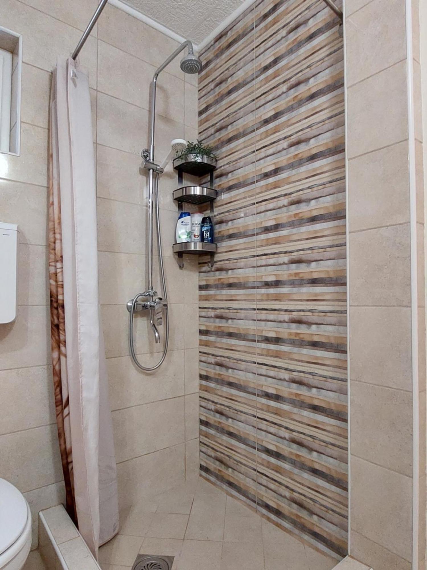 סובוטיקה Street Apartment מראה חיצוני תמונה